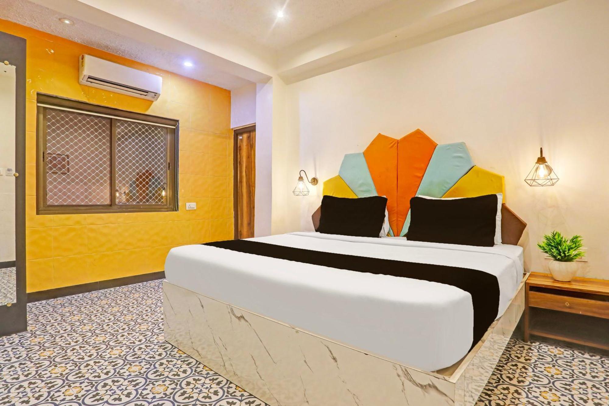 Super Townhouse Cantonment Varanasi Formerly Sarin Inn エクステリア 写真